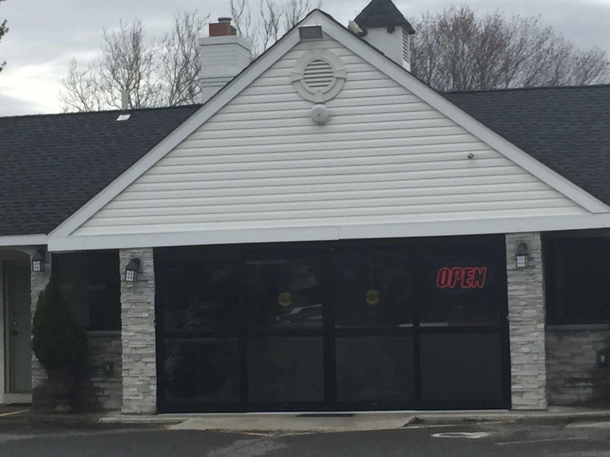 Track & Turf Motel Mount Laurel Exterior foto